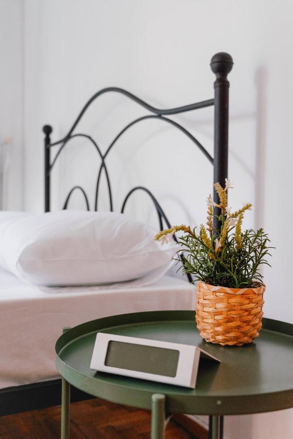 Urban Escape Next To Acropolis And Athens City Center 外观 照片